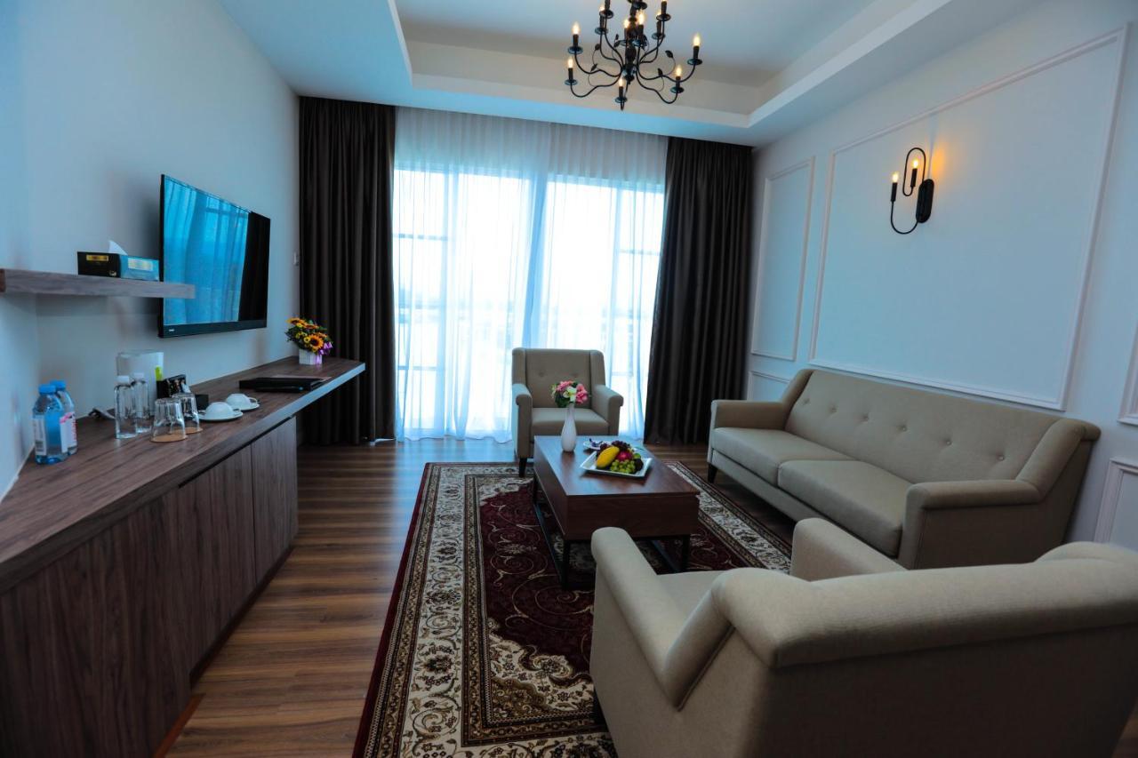 Hotel Casuarina@Kuala Kangsar Extérieur photo