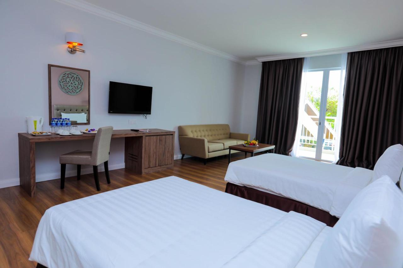 Hotel Casuarina@Kuala Kangsar Extérieur photo