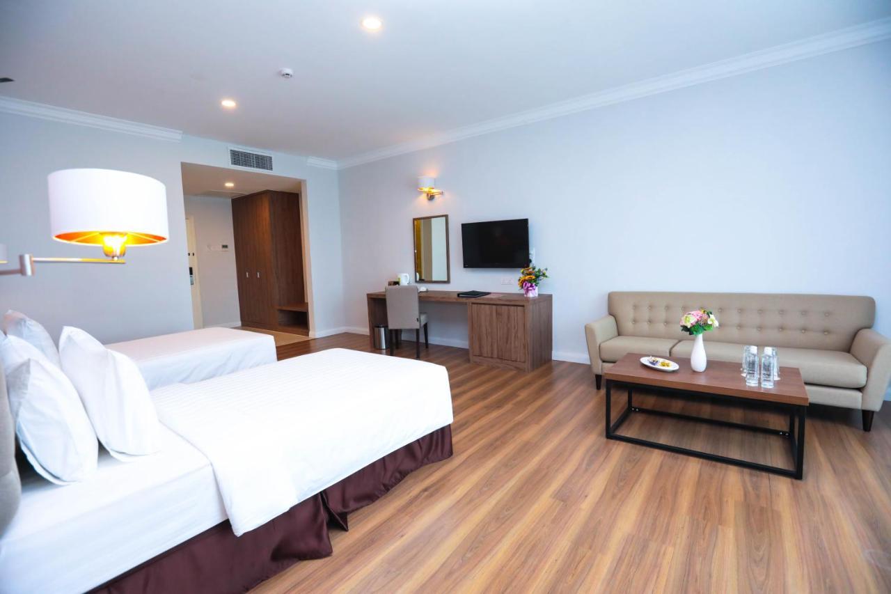 Hotel Casuarina@Kuala Kangsar Extérieur photo