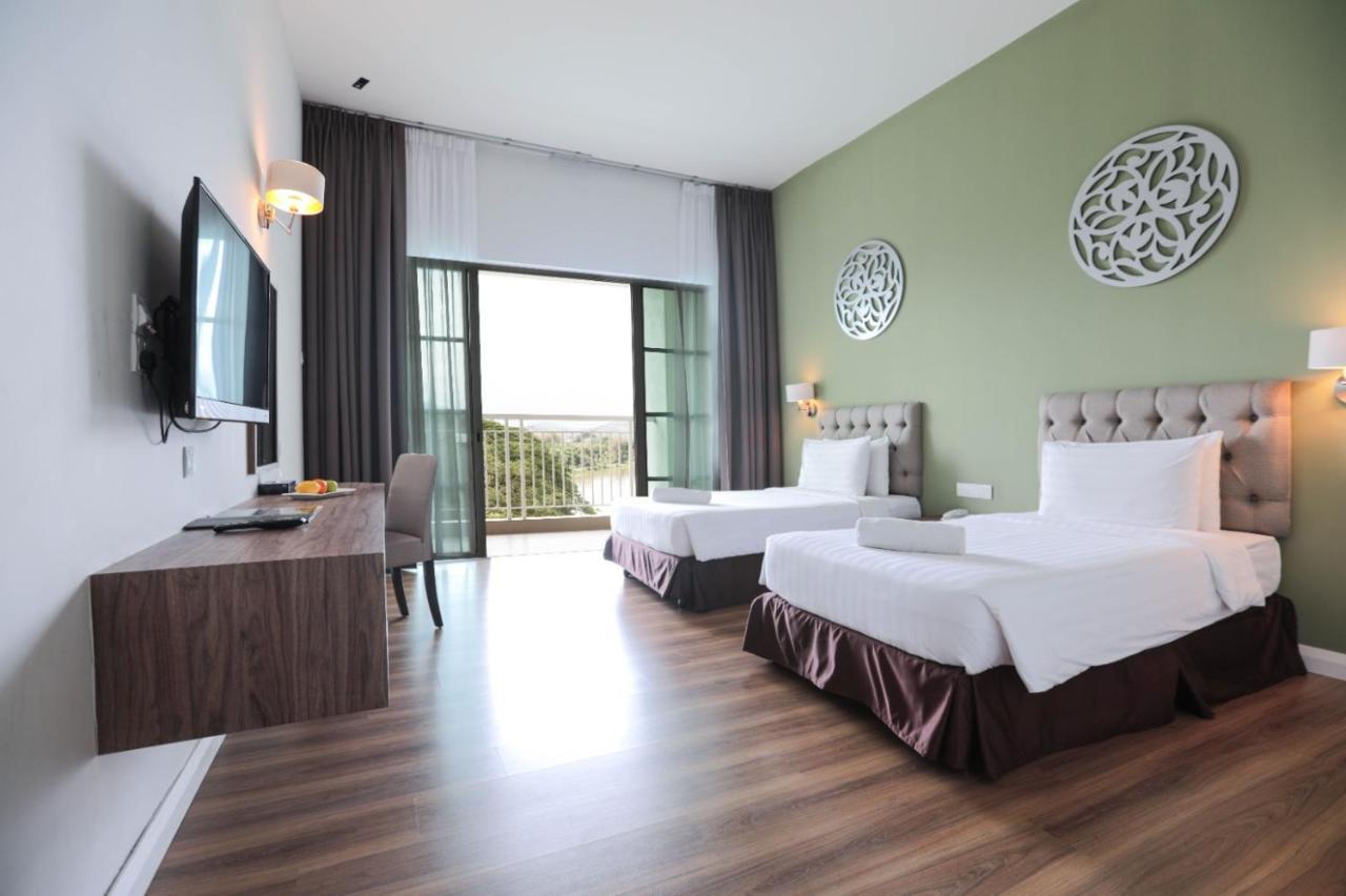 Hotel Casuarina@Kuala Kangsar Extérieur photo